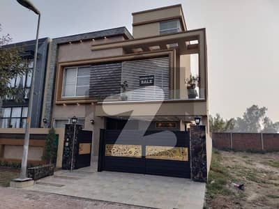 10 Marla House Is Available For Sale In Bahria Town Nargis Block Lahore