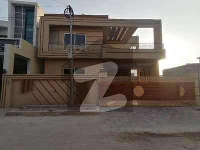 گلشن آباد سیکٹر 2 گلشن آباد,راولپنڈی میں 6 کمروں کا 12 مرلہ مکان 3.65 کروڑ میں برائے فروخت۔