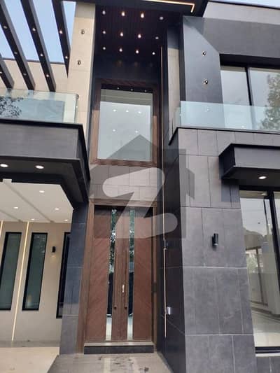 بحریہ ٹاؤن ۔ بابر بلاک بحریہ ٹاؤن سیکٹر A,بحریہ ٹاؤن,لاہور میں 5 کمروں کا 1 کنال مکان 8.3 کروڑ میں برائے فروخت۔ بحریہ ٹاؤن ۔ بابر بلاک بحریہ ٹاؤن سیکٹر A,بحریہ ٹاؤن,لاہور میں 5 کمروں کا 1 کنال مکان 8.3 کروڑ میں برائے فروخت۔