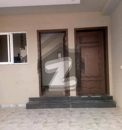D12 30x60 Full House For Rent