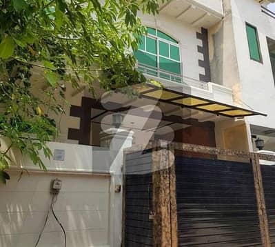 ڈی ۔ 12 اسلام آباد میں 4 کمروں کا 4 مرلہ مکان 4.2 کروڑ میں برائے فروخت۔