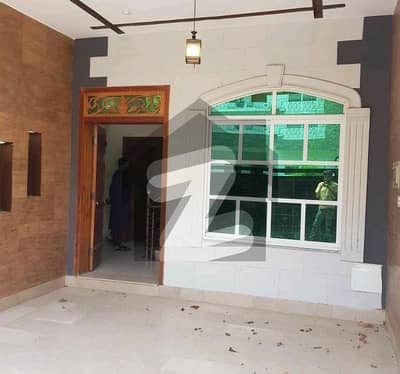 ڈی ۔ 12 اسلام آباد میں 4 کمروں کا 50 کنال مکان 4.2 کروڑ میں برائے فروخت۔