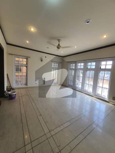 ای ۔ 11/4 ای ۔ 11,اسلام آباد میں 3 کمروں کا 1 کنال زیریں پورشن 1.85 لاکھ میں کرایہ پر دستیاب ہے۔