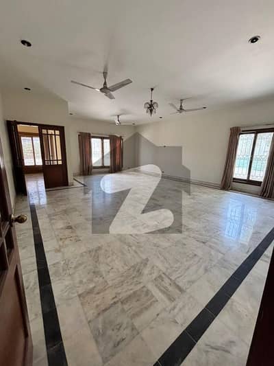 1000 Yards Bungalow For Rent In Phase 5 Karachi