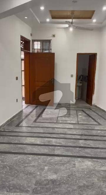 ایچ ۔ 13 اسلام آباد میں 4 مرلہ مکان 1.45 کروڑ میں برائے فروخت۔