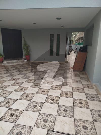 100% Original 1 KANAL UPPER PORTION FOR RENT