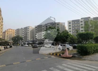 عسکری 11 عسکری,لاہور میں 3 کمروں کا 10 مرلہ فلیٹ 2.7 کروڑ میں برائے فروخت۔