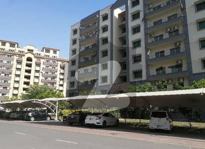 عسکری 11 عسکری,لاہور میں 3 کمروں کا 10 مرلہ فلیٹ 2.75 کروڑ میں برائے فروخت۔