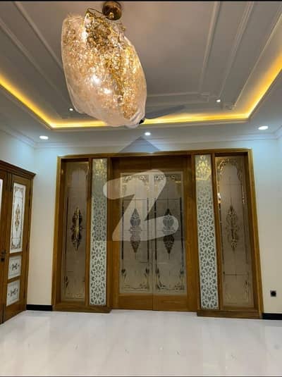 بحریہ انکلیو - سیکٹر ایم بحریہ انکلیو,بحریہ ٹاؤن,اسلام آباد میں 5 کمروں کا 10 مرلہ مکان 4.25 کروڑ میں برائے فروخت۔