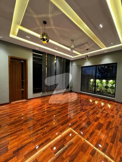 1 Kanal House Is Available For Sale In Bahria Town Tulip Block Lahore