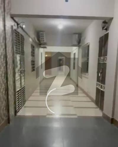 گلشنِ اقبال - بلاک 17 گلشنِ اقبال,گلشنِ اقبال ٹاؤن,کراچی میں 4 کمروں کا 12 مرلہ فلیٹ 6.5 کروڑ میں برائے فروخت۔