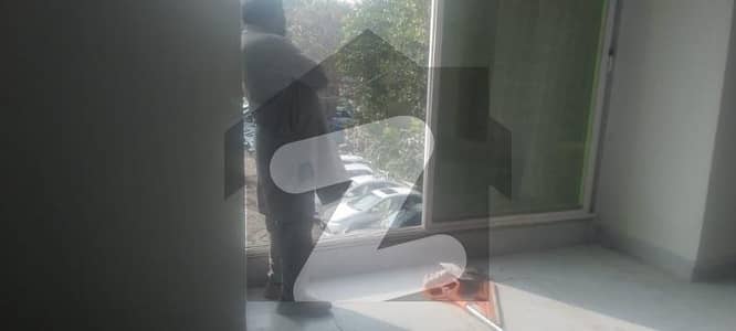 جی ۔ 8 اسلام آباد میں 2 کمروں کا 4 مرلہ فلیٹ 85.0 ہزار میں کرایہ پر دستیاب ہے۔