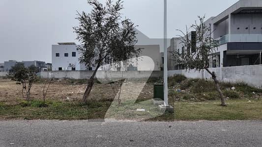 ڈی ایچ اے فیز 7 - بلاک ایس فیز 7,ڈیفنس (ڈی ایچ اے),لاہور میں 1 کنال رہائشی پلاٹ 4.6 کروڑ میں برائے فروخت۔ ڈی ایچ اے فیز 7 - بلاک ایس فیز 7,ڈیفنس (ڈی ایچ اے),لاہور میں 1 کنال رہائشی پلاٹ 4.6 کروڑ میں برائے فروخت۔