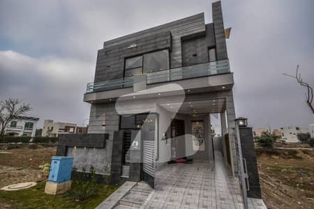 5 MARLA ULTRA MODREN DESGNED HOUSE FOR SALE IN DHA, PHASE 3
