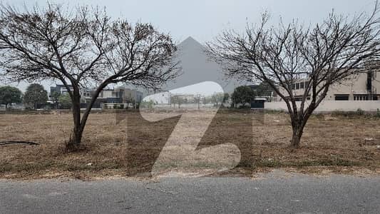 KANAL HOT LOCATION RESIDENTIAL PLOT FOR SALE IN HEART OF DHA PHASE 7