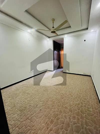 ای ۔ 11 اسلام آباد میں 2 کمروں کا 8 مرلہ زیریں پورشن 1.0 لاکھ میں کرایہ پر دستیاب ہے۔