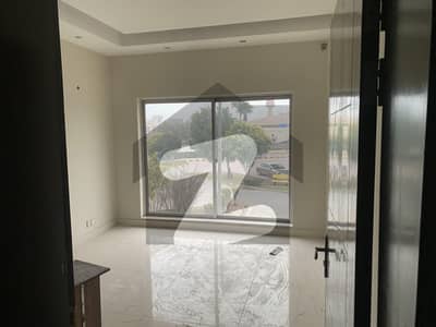 بحریہ نشیمن لاہور میں 2 کمروں کا 5 مرلہ مکان 90.0 لاکھ میں برائے فروخت۔