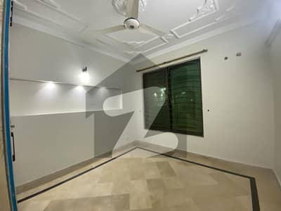 جی ۔ 13 اسلام آباد میں 3 کمروں کا 10 مرلہ زیریں پورشن 75.0 ہزار میں کرایہ پر دستیاب ہے۔