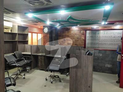 شاہراہِ فیصل کراچی میں 4 کمروں کا 5 مرلہ دفتر 1.5 لاکھ میں کرایہ پر دستیاب ہے۔