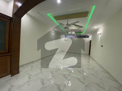 40*80 Lower Portion Available For Rent G-13/1 Main Double Road