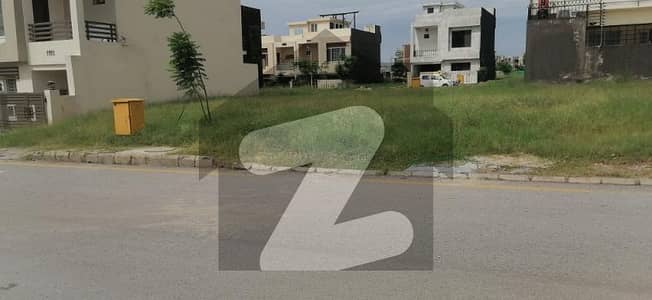 5 MARLA LEVEL RESIDENTIAL PLOT AVAILABLE FOR SALE IN BLOCK M