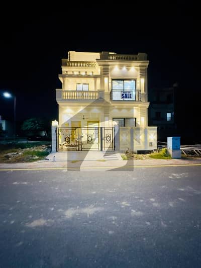 ڈریم گارڈنز ڈیفینس روڈ,لاہور میں 4 کمروں کا 5 مرلہ مکان 2.6 کروڑ میں برائے فروخت۔