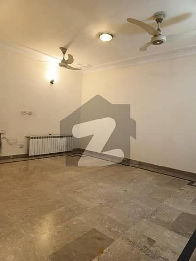 Beautiful House For Rent In F-11 Lash Green Lawn