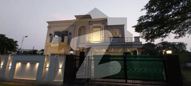 21.5 Marla Modern House Available For Sale In DHA Phase 7 Block-R 21.5 Marla Modern House Available For Sale In DHA Phase 7 Block-R