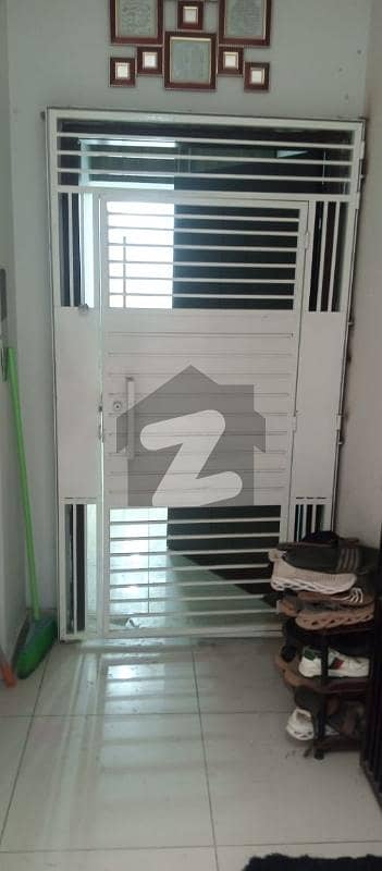 سحر کمرشل ایریا ڈی ایچ اے فیز 7,ڈی ایچ اے ڈیفینس,کراچی میں 3 کمروں کا 8 مرلہ فلیٹ 2.9 کروڑ میں برائے فروخت۔