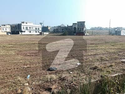 بحریہ ہیملیٹ بحریہ ٹاؤن فیز 8,بحریہ ٹاؤن راولپنڈی,راولپنڈی میں 2 کنال رہائشی پلاٹ 4.0 کروڑ میں برائے فروخت۔