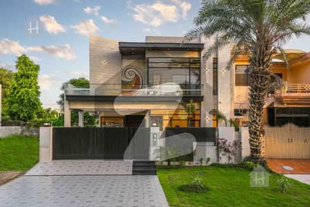 ڈی ایچ اے فیز 7 ڈیفنس (ڈی ایچ اے),لاہور میں 4 کمروں کا 10 مرلہ مکان 3.4 کروڑ میں برائے فروخت۔