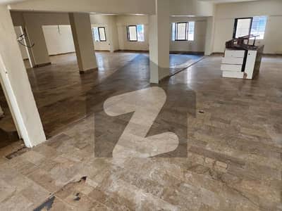 Prime Location Bukhari Commercial Area 1800 Square Feet Office Up For rent