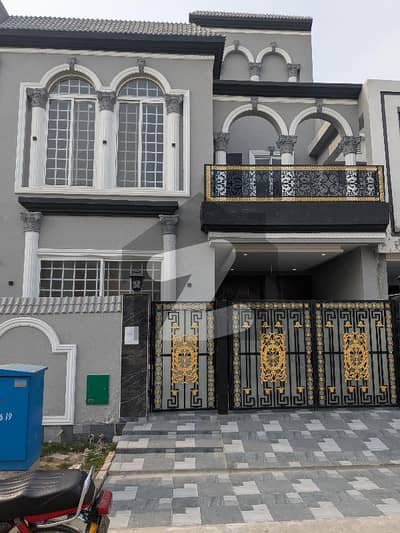 5 Marla Brand New Extraordinary House For Sale Bahria Orchard Phase2 Very Good Location