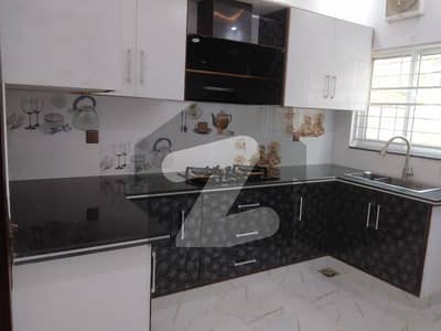 پیراگون سٹی - امپیریل 2 بلاک پیراگون سٹی,لاہور میں 4 کمروں کا 10 مرلہ مکان 4.5 کروڑ میں برائے فروخت۔