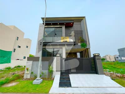 Most Luxurious 5 Marla Bungalow Available For Rent In DHA