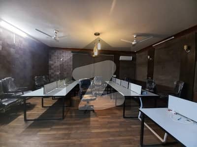 ماڈل ٹاؤن ۔ بلاک سی ماڈل ٹاؤن,لاہور میں 18 مرلہ عمارت 6.0 لاکھ میں کرایہ پر دستیاب ہے۔