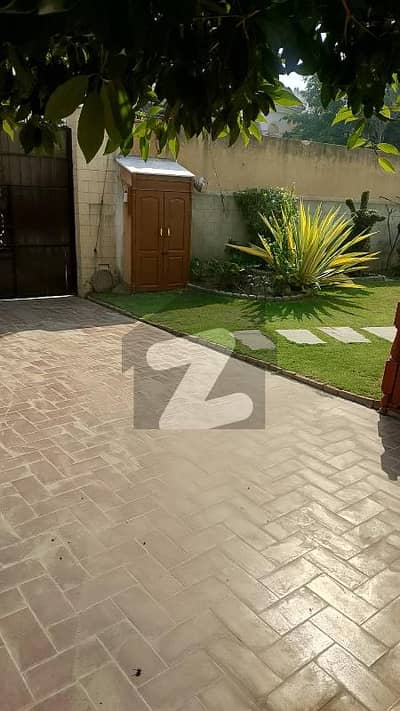 furnish room for rent