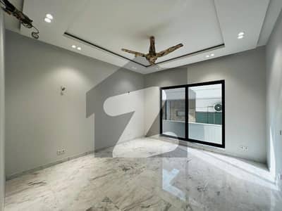 ایف ۔ 10 اسلام آباد میں 4 کمروں کا 1 کنال بالائی پورشن 4.0 لاکھ میں کرایہ پر دستیاب ہے۔