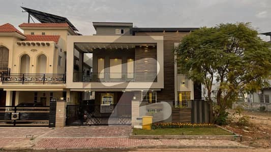 بحریہ گرینز۔ اوورسیز انکلیو - سیکٹر 2 بحریہ گرینز۔ اوورسیز انکلیو,بحریہ ٹاؤن فیز 8,بحریہ ٹاؤن راولپنڈی,راولپنڈی میں 5 کمروں کا 14 مرلہ مکان 5.1 کروڑ میں برائے فروخت۔