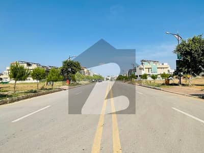 10Marla Ideal Location Solid Land Park Facing Plot With Stunning Margalla Views