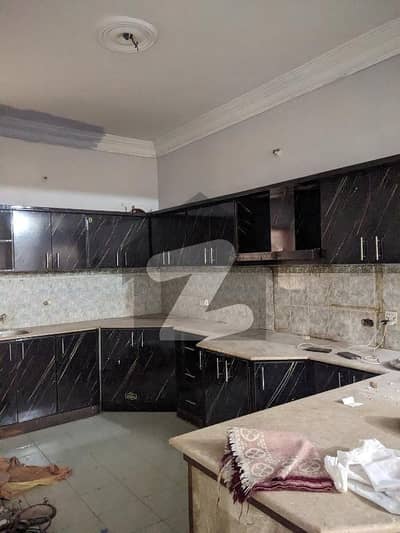 گلشن بہار - بلاک 2 گلشن بہار,بِن قاسم ٹاؤن,کراچی میں 3 کمروں کا 16 مرلہ زیریں پورشن 1.0 لاکھ میں کرایہ پر دستیاب ہے۔