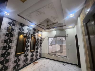 ڈی ایچ اے 11 رہبر فیز 2 ڈی ایچ اے 11 رہبر,لاہور میں 3 کمروں کا 5 مرلہ مکان 90.0 ہزار میں کرایہ پر دستیاب ہے۔ ڈی ایچ اے 11 رہبر فیز 2 ڈی ایچ اے 11 رہبر,لاہور میں 3 کمروں کا 5 مرلہ مکان 90.0 ہزار میں کرایہ پر دستیاب ہے۔