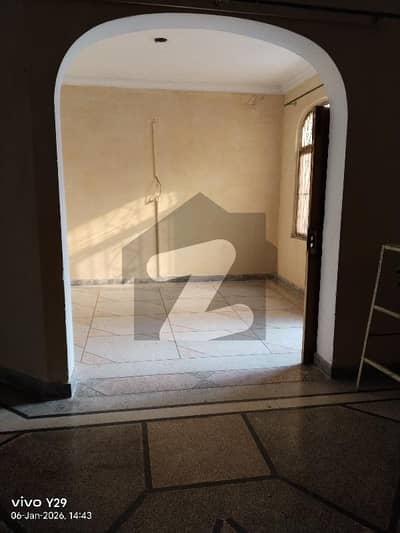 علامہ اقبال ٹاؤن لاہور میں 2 کمروں کا 10 مرلہ بالائی پورشن 55.0 ہزار میں کرایہ پر دستیاب ہے۔ علامہ اقبال ٹاؤن لاہور میں 2 کمروں کا 10 مرلہ بالائی پورشن 55.0 ہزار میں کرایہ پر دستیاب ہے۔