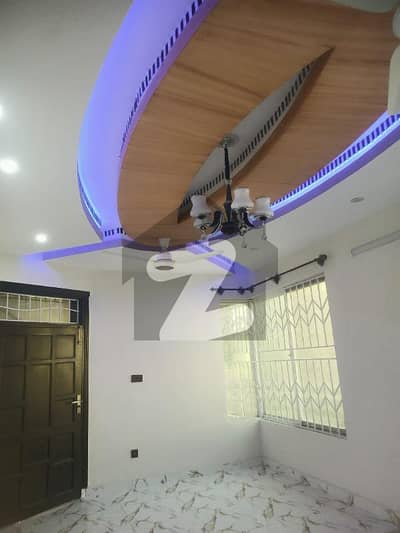 ائیرپورٹ ہاؤسنگ سوسائٹی - سیکٹر 2 ائیرپورٹ ہاؤسنگ سوسائٹی,راولپنڈی میں 5 کمروں کا 12 مرلہ مکان 90.0 ہزار میں کرایہ پر دستیاب ہے۔