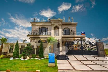 1 KANAL VICTORIAN DESIGN LUXURY VILLA FOR SALE NEAR TO PARK.
