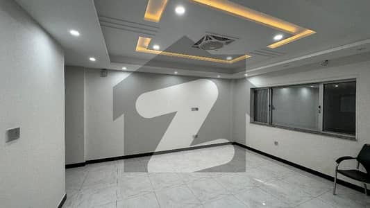 ایف ۔ 8 اسلام آباد میں 3 مرلہ دفتر 2.3 لاکھ میں کرایہ پر دستیاب ہے۔