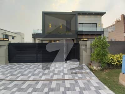 1 Kanal Full House For Rent In DHA Phase 7 Classic 5 Bedrooms With Attach Washrooms