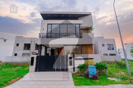 ڈی ایچ اے 9 ٹاؤن ڈیفنس (ڈی ایچ اے),لاہور میں 3 کمروں کا 5 مرلہ مکان 2.3 کروڑ میں برائے فروخت۔