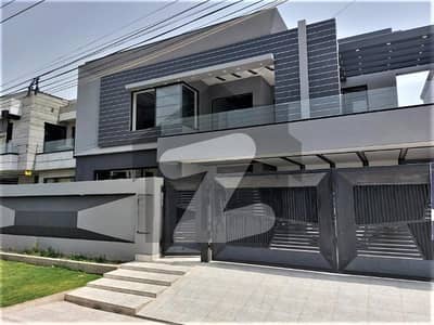 1 Kanal Owner Built Luxury Bungalow for Sale in VALANCIA Town, Lahore