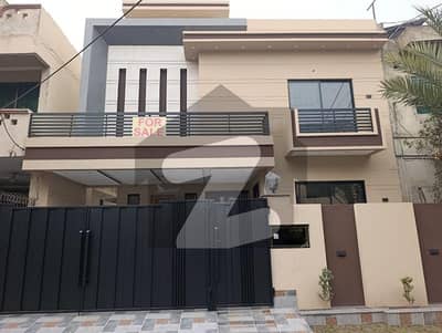 واپڈا ٹاؤن فیز 1 واپڈا ٹاؤن,لاہور میں 5 کمروں کا 10 مرلہ مکان 5.55 کروڑ میں برائے فروخت۔